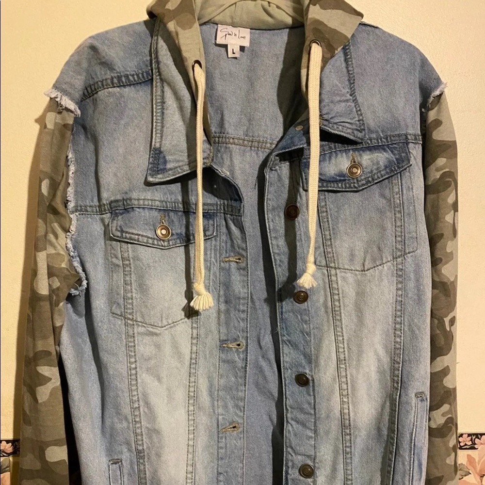 Boutique camo jean jacket
